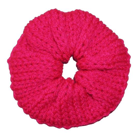 fucshia crochet scrunchie