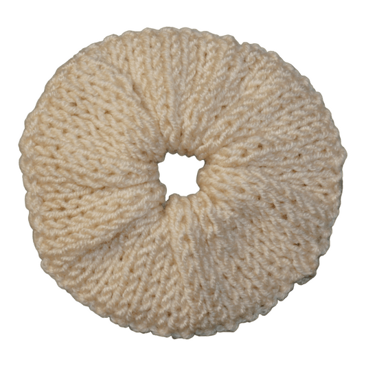 light crochet scrunchieeige 