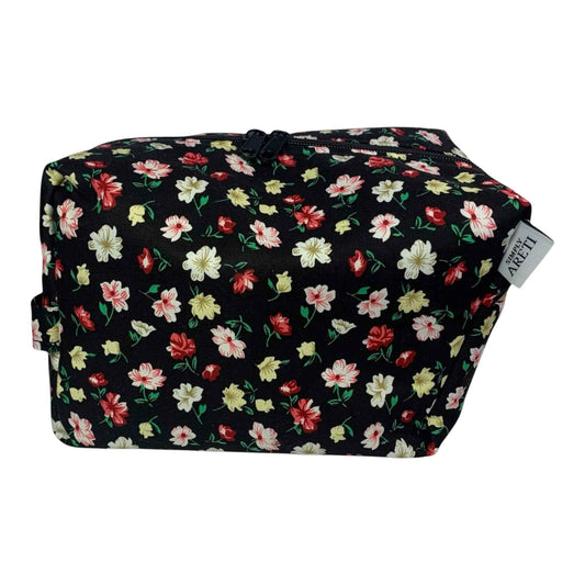 Classic Floral Pouch – Elegant Handmade Organizer with Inner Pocket